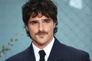 Jacob Elordi Involved in Confrontation With Photographers During Paris Date Night