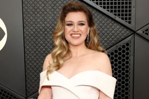 Kelly Clarkson Opens up About Not Dating Following Ex Brandon Blackstock’s Death